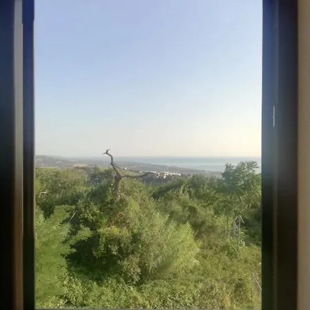 A Con Terrazzo Panoramico Di 150 Mq Apartment